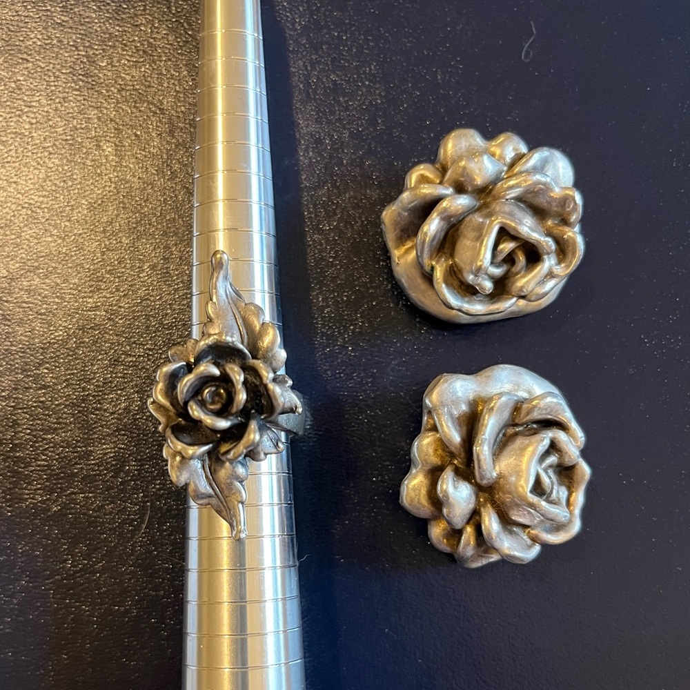 925 Silver Rose Ring (H Stern) and 325 Silver Clip Earrings Set.